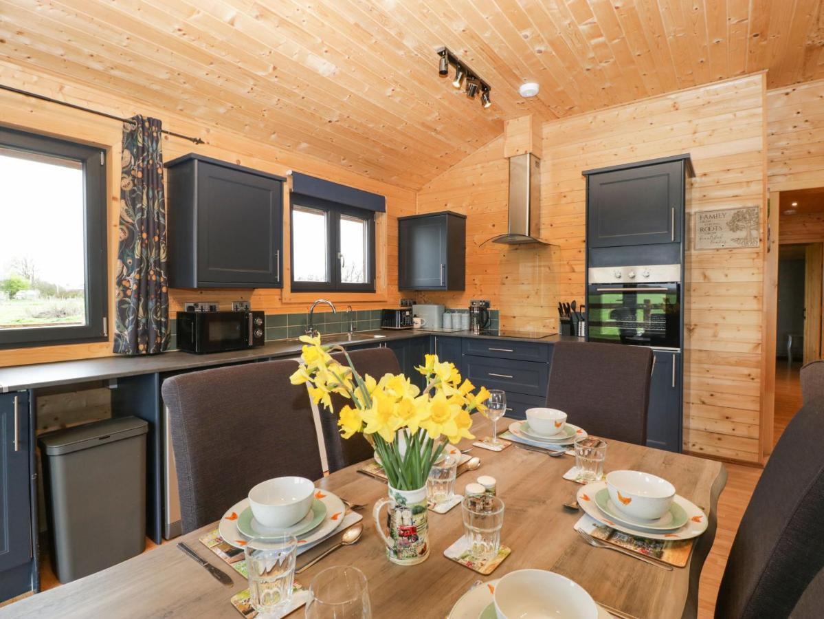 The Lodge At Crossroads Farm Bridgwater Exterior foto